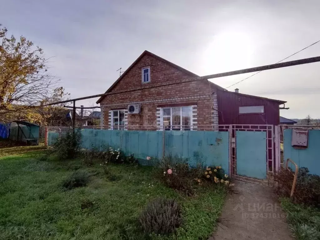 Дом в Краснодарский край, Ейское с/пос, Новодеревянковский хут. ул. ... - Фото 1