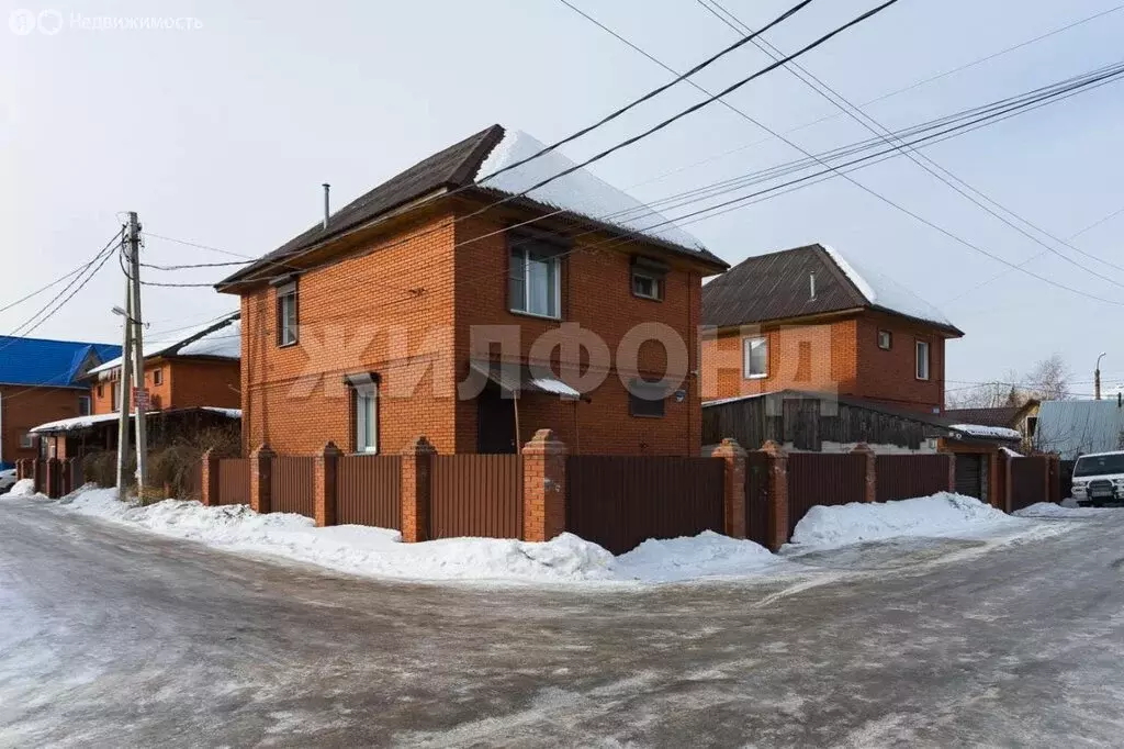 Дом в Новосибирск, улица Расковой (190.1 м) - Фото 1