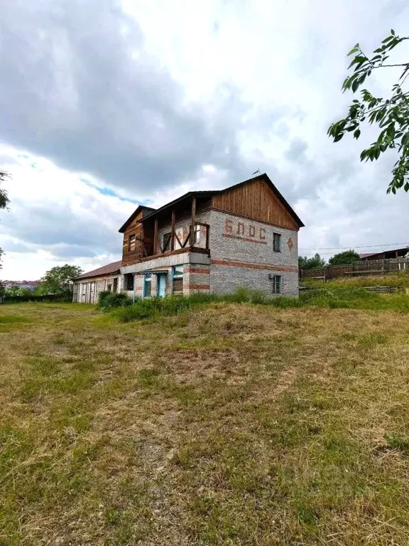 Дом в Бурятия, Улан-Удэ ул. Амагаева (315 м) - Фото 1