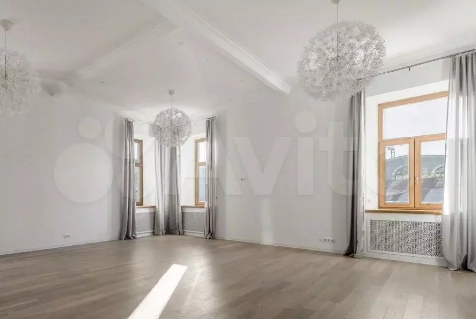 6-к. квартира, 300 м, 3/5 эт. - Фото 0
