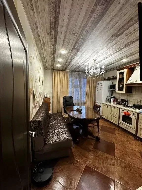 2-к кв. Ямало-Ненецкий АО, Новый Уренгой Восточный мкр, 3/1 (79.6 м) - Фото 2