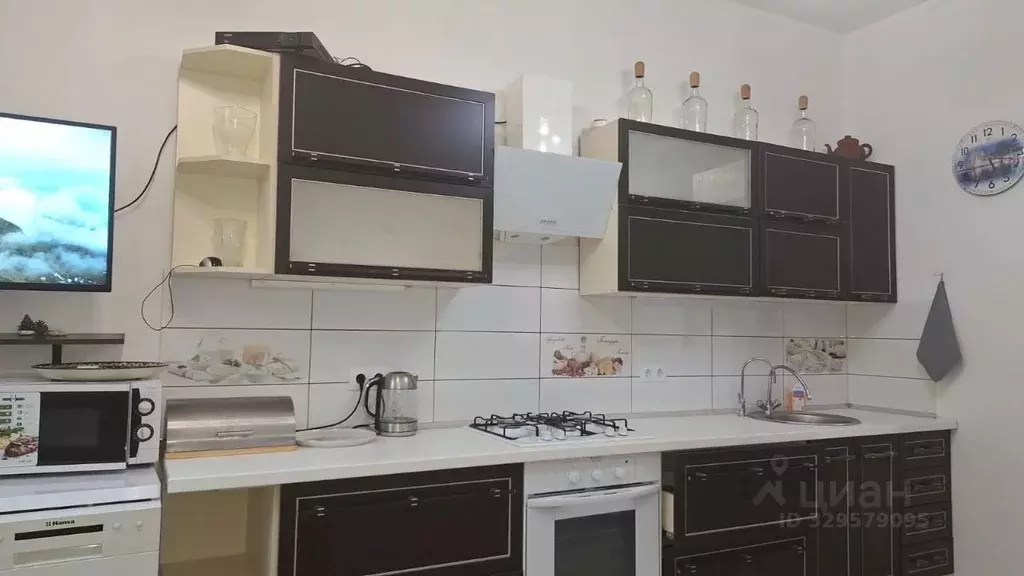 2-к кв. Крым, Евпатория ул. Кирова, 6 (80.0 м) - Фото 2