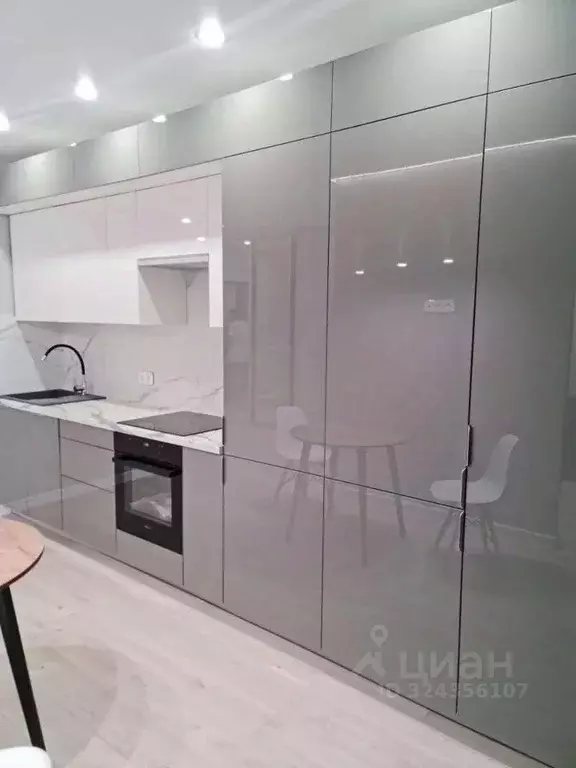 1-к кв. Татарстан, Казань ул. Братьев Касимовых, 35 (38.0 м) - Фото 1