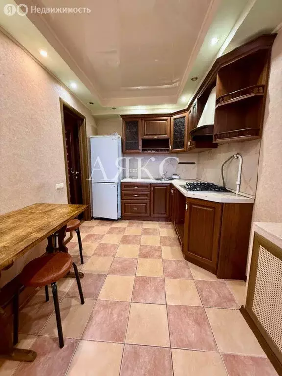 2-комнатная квартира: Ишимбай, улица Машиностроителей, 24 (51.8 м) - Фото 2