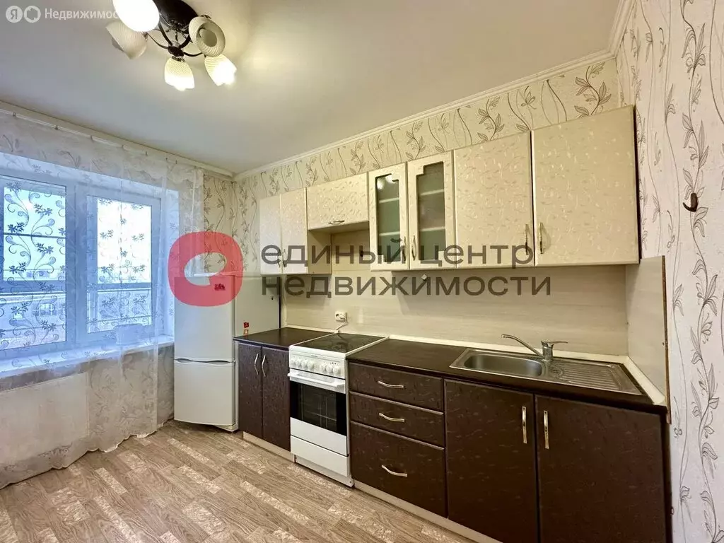 1-комнатная квартира: Тюмень, улица Ю.-Р.Г. Эрвье, 10к1 (38.9 м) - Фото 1