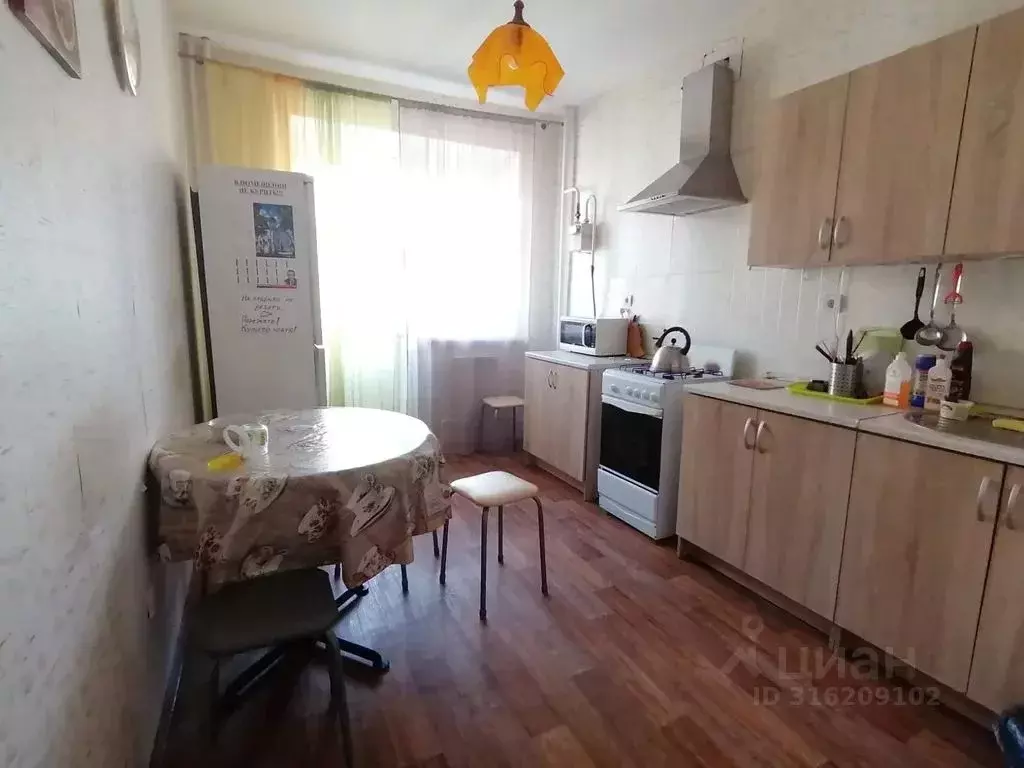 2-к кв. Воронежская область, Нововоронеж Коммунальная ул., 9 (60.0 м) - Фото 1