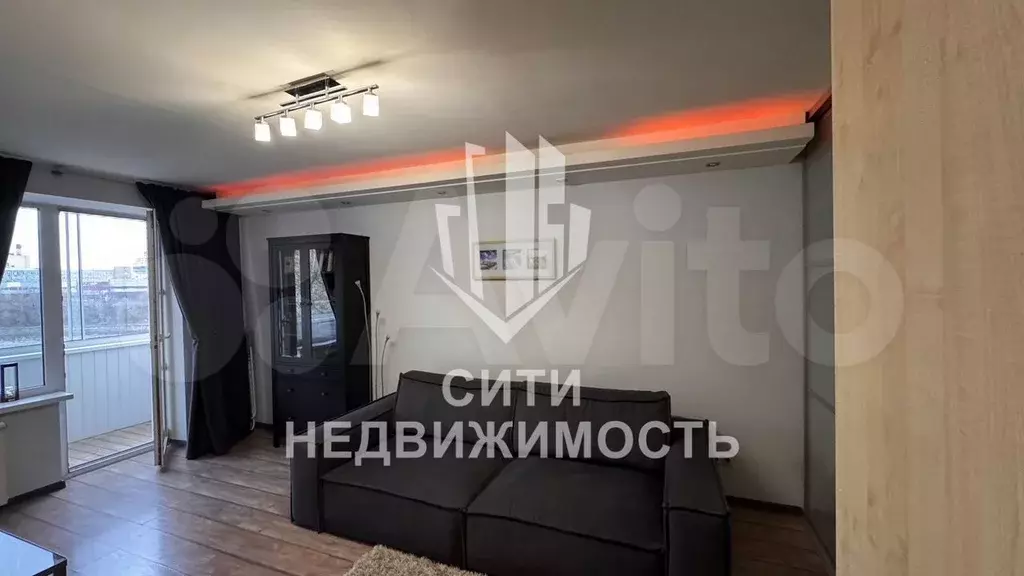 1-к. квартира, 32 м, 7/9 эт. - Фото 0