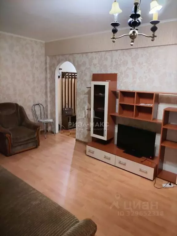 3-к кв. Брянская область, Брянск ул. Молодой Гвардии, 77 (44.0 м) - Фото 1