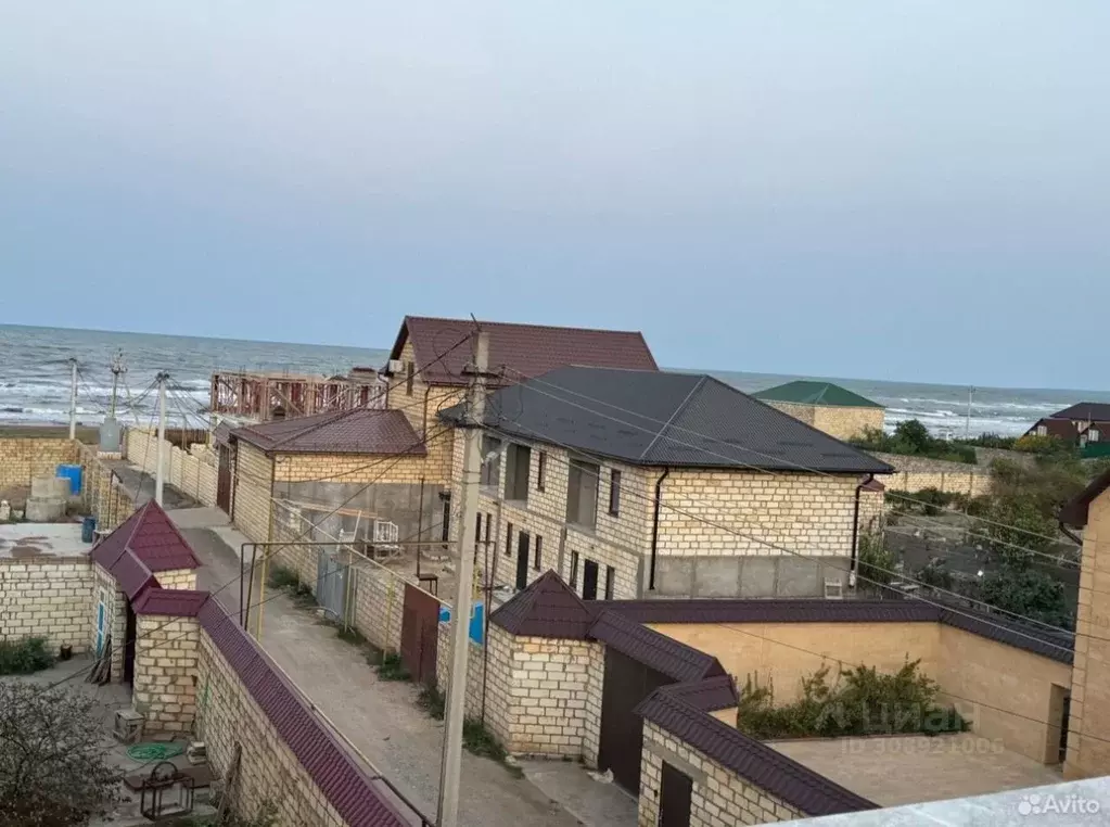 Дом в Дагестан, Дербентский район, с. Хазар ул. Береговая, 6 (200 м) - Фото 1