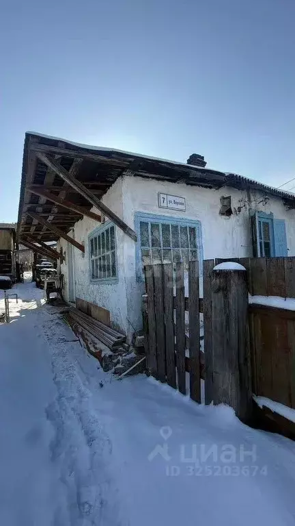 Дом в Красноярский край, Красноярск Верхняя ул., 7 (50 м) - Фото 2