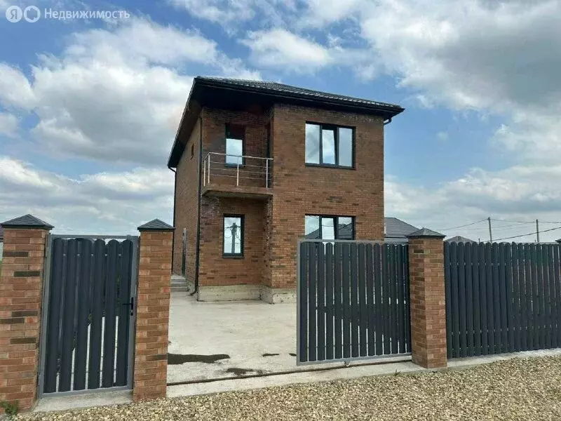 Дом в станица Новотитаровская, Станичная улица, 15 (140 м) - Фото 0
