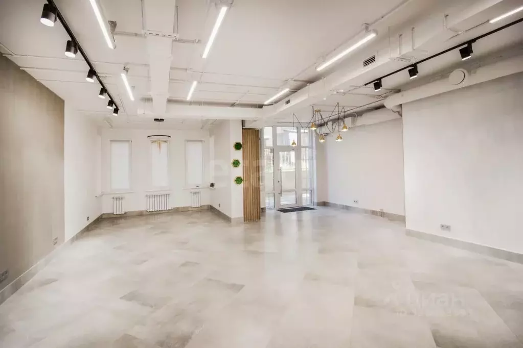 Помещение свободного назначения в Калужская область, Калуга ул. ... - Фото 2