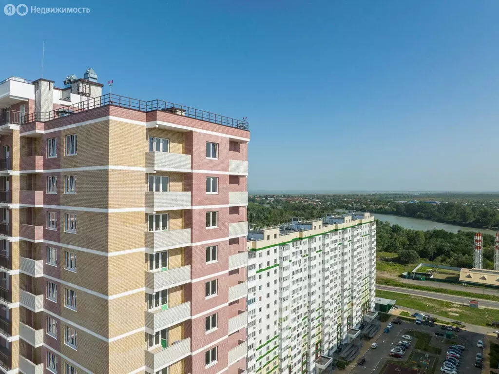 2-комнатная квартира: Краснодар, проспект имени писателя Знаменского, ... - Фото 2