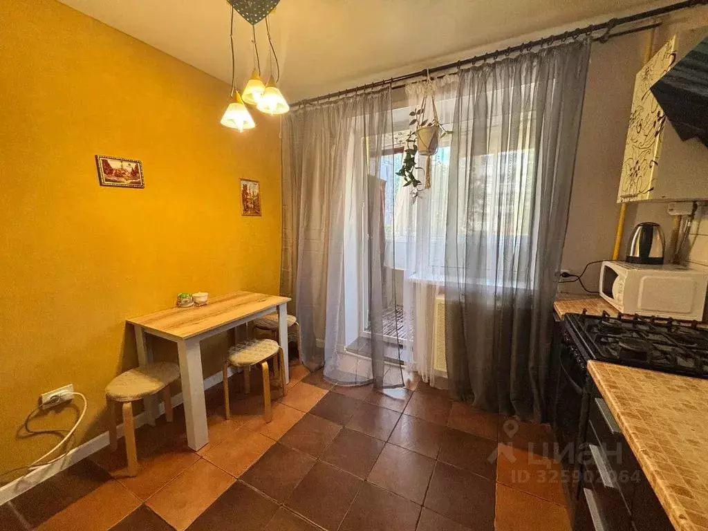 Комната Ярославская область, Рыбинск просп. Мира, 21 - Фото 2