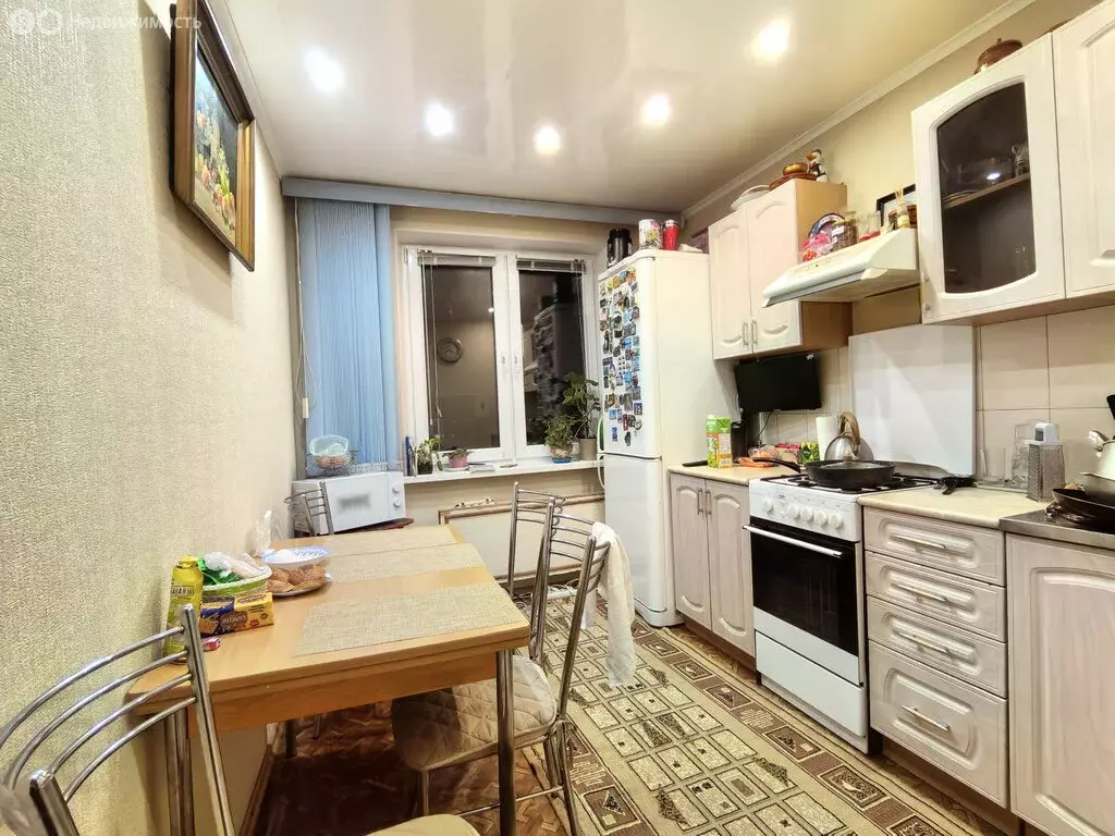 3-комнатная квартира: Кстово, проспект Победы, 5 (65.4 м) - Фото 1