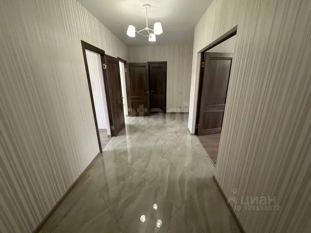 3-к кв. Северная Осетия, Владикавказ ул. Курсантов-Кировцев, 37 (90.0 ... - Фото 2