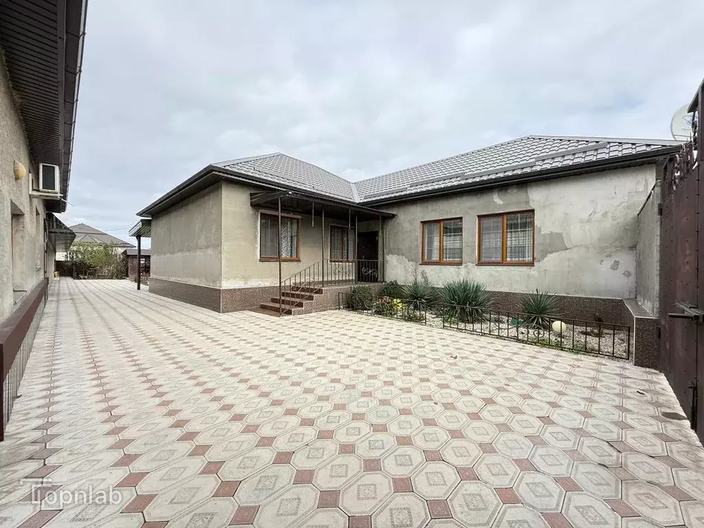 Дом в Кабардино-Балкария, Чегемский район, с. Нартан ул. Братьев ... - Фото 1