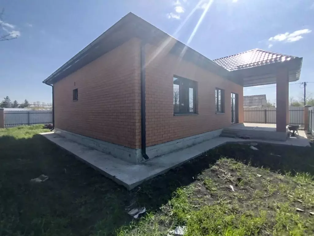 Дом в Краснодарский край, Краснодар Северный мкр, ул. Александра ... - Фото 0