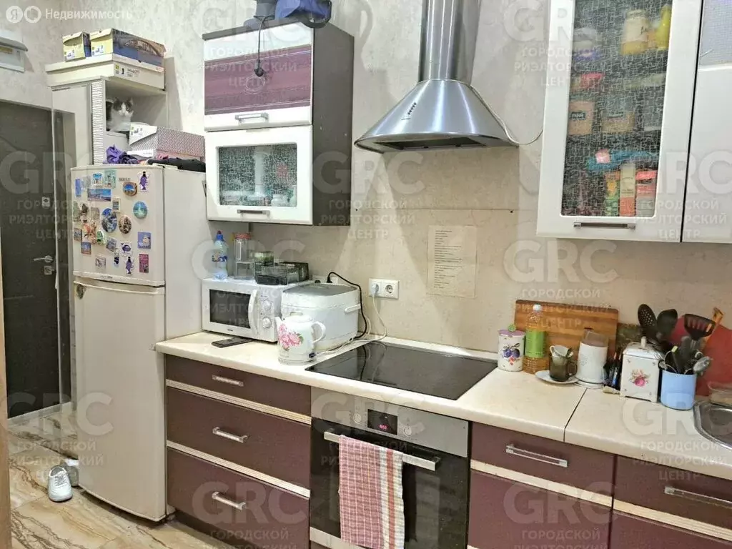 2-комнатная квартира: Сочи, микрорайон Светлана, улица Лысая Гора, 33Б ... - Фото 0