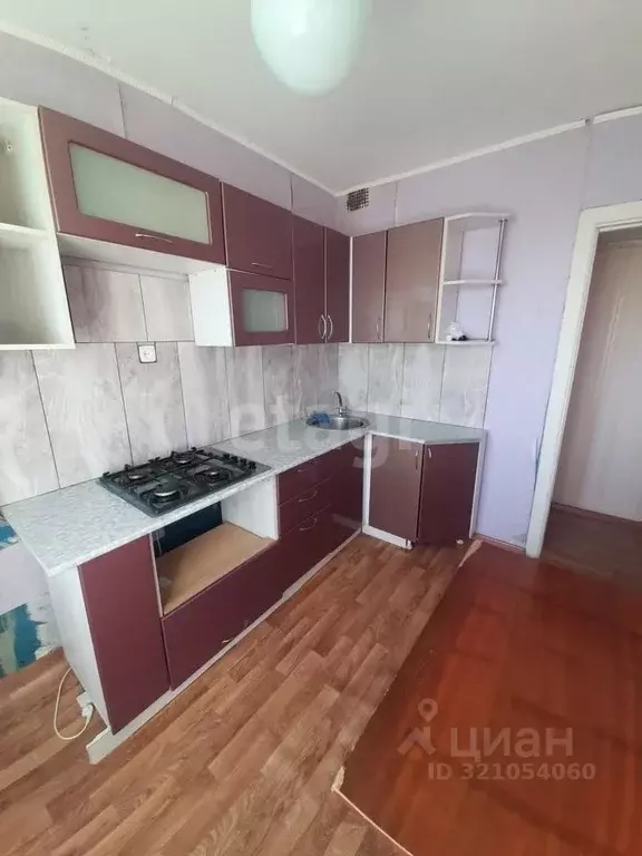 3-к кв. Курганская область, Шадринск ул. Володарского, 18 (64.1 м) - Фото 1