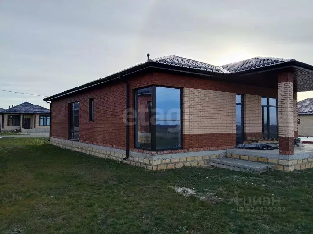 Дом в Ставропольский край, Шпаковский муниципальный округ, с. ... - Фото 1