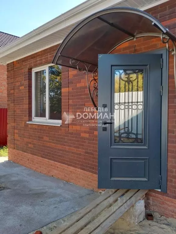 Дом в Ростовская область, Новочеркасск Индивидуальная ул., 16 (95 м) - Фото 1