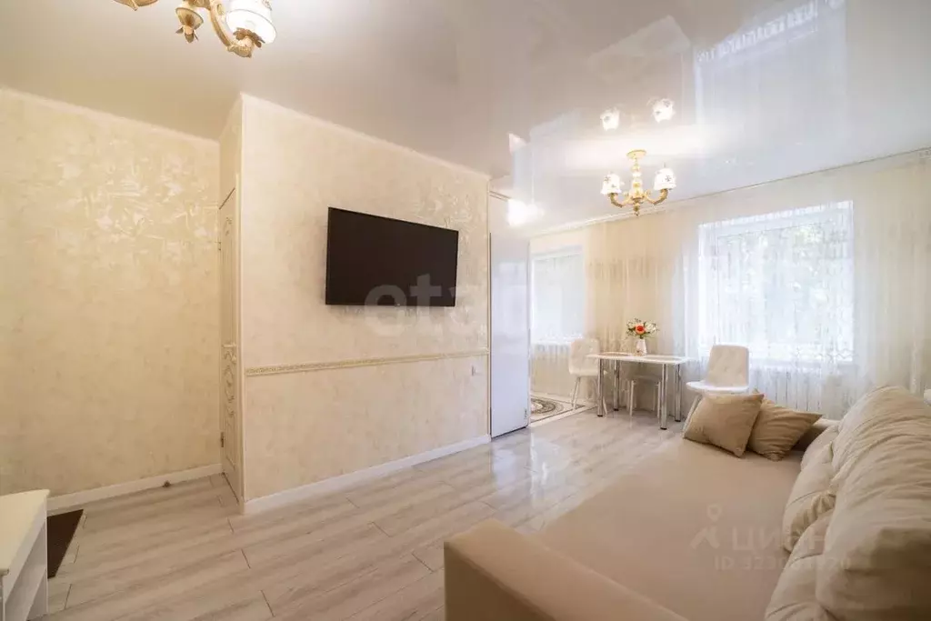 2-к кв. Калининградская область, Калининград Звездная ул., 11 (41.9 м) - Фото 2