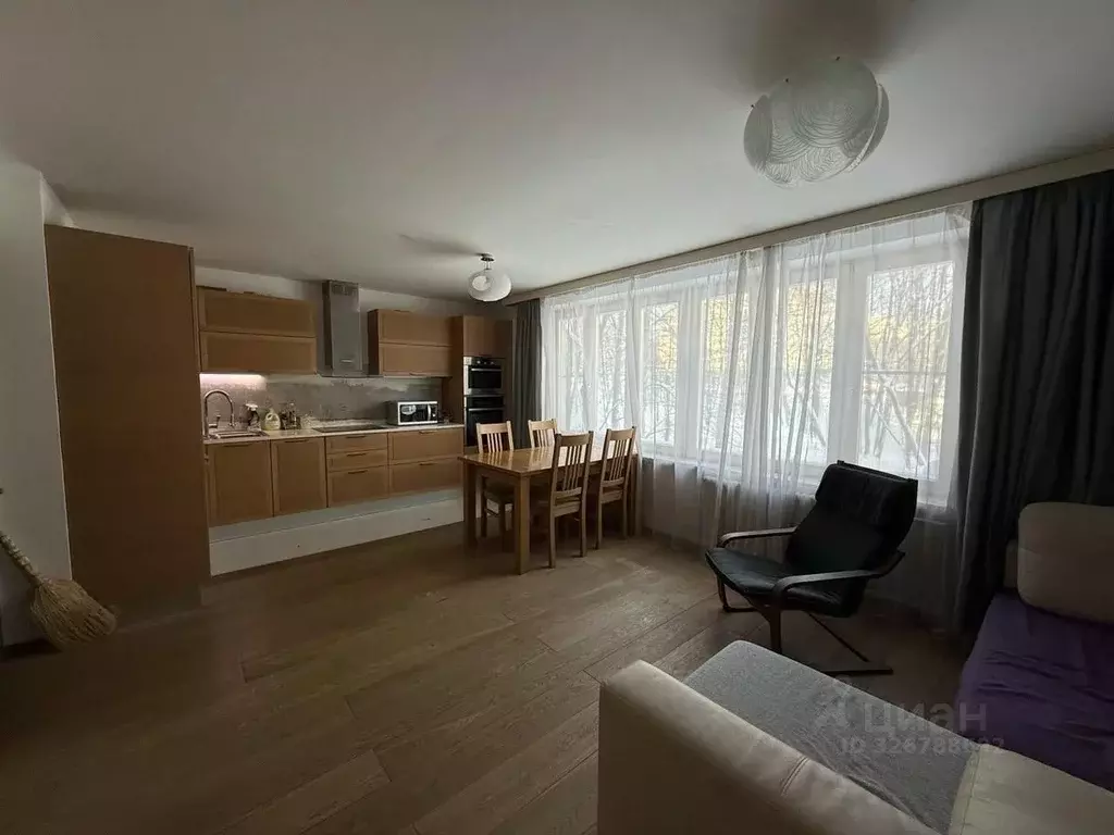 3-к кв. Москва ул. Красного Маяка, 13К2 (65.1 м) - Фото 1