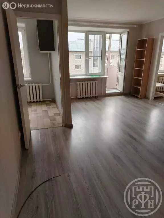 2-комнатная квартира: Ломоносов, улица Победы, 2 (46 м) - Фото 0