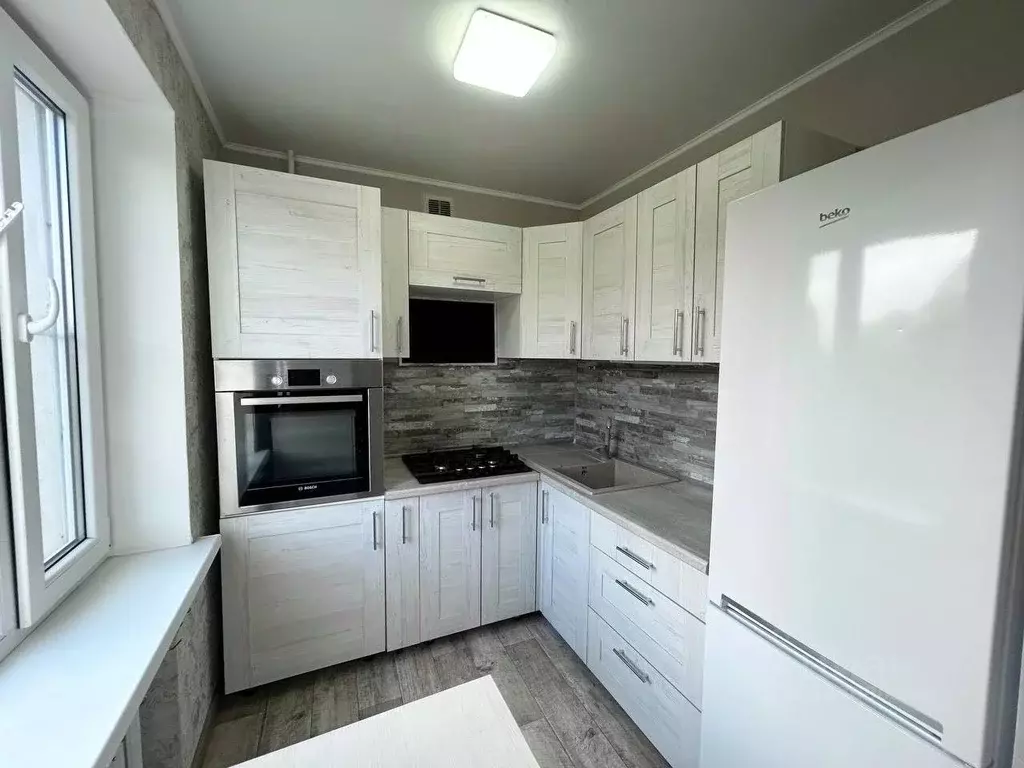 3-к кв. Калининградская область, Калининград ул. Грига (58.6 м) - Фото 1