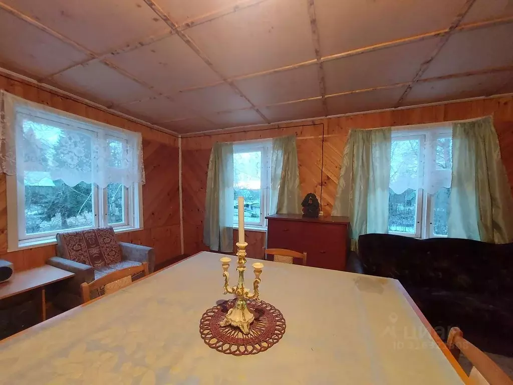 Дом в Псковская область, Струго-Красненский район, д. Ротный Двор ул. ... - Фото 1