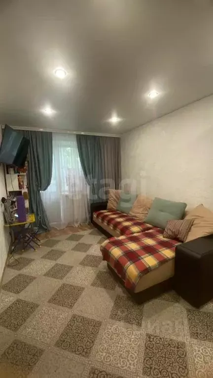 1-к кв. Белгородская область, Губкин ул. Фрунзе, 7 (30.0 м) - Фото 0