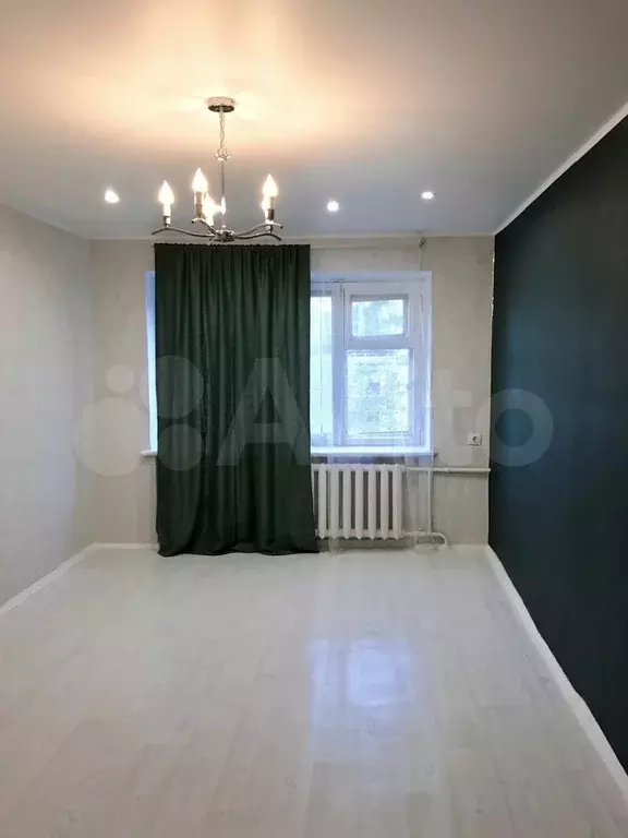 Комната 17,7 м в 1-к., 5/5 эт. - Фото 1