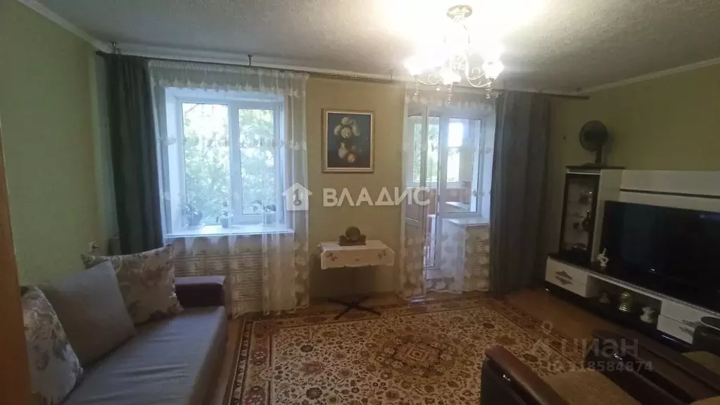 3-к кв. Белгородская область, Белгород Советская ул., 1а (68.1 м) - Фото 0