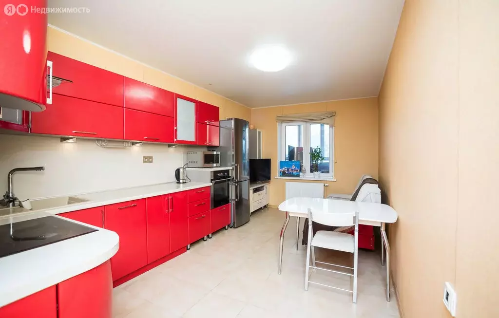 2-комнатная квартира: Челябинск, улица Бейвеля, 116 (69.5 м) - Фото 1