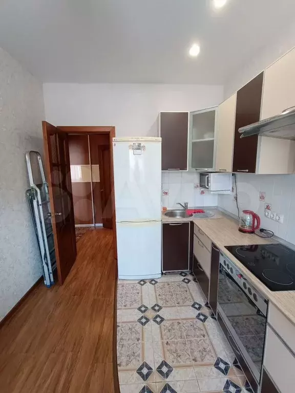 1-к. квартира, 40 м, 2/5 эт. - Фото 1