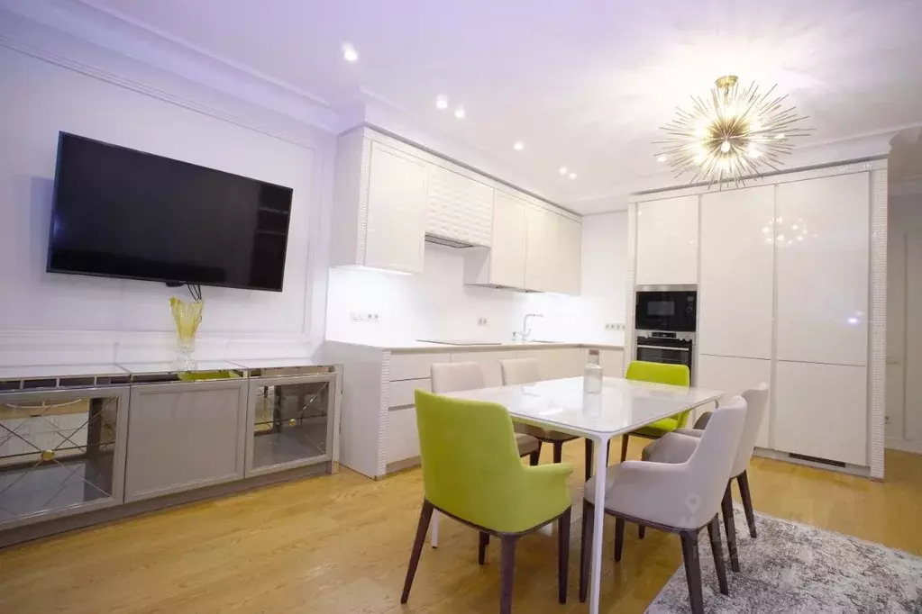 3-к кв. Свердловская область, Екатеринбург ул. Горького, 69/1 (111.0 ... - Фото 1