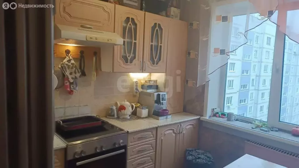 3-комнатная квартира: Новосибирск, улица Макаренко, 22 (63.5 м) - Фото 1