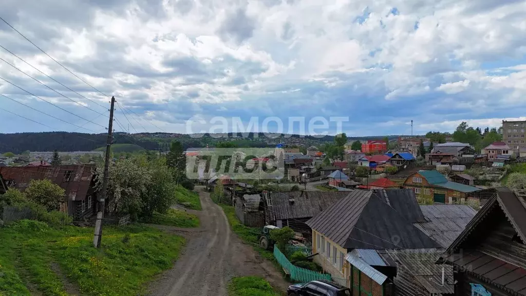 Участок в Челябинская область, Нязепетровск ул. Коминтерна, 22 (13.0 ... - Фото 1