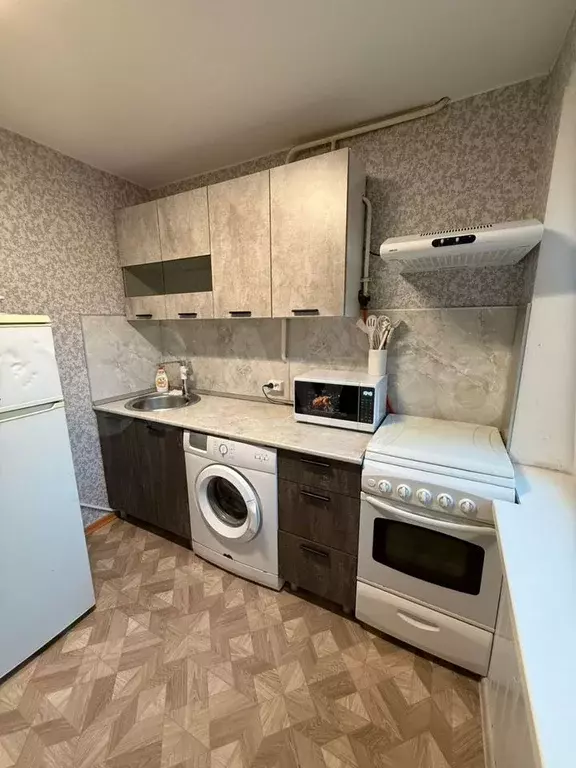 2-к. квартира, 42,5 м, 1/4 эт. - Фото 0