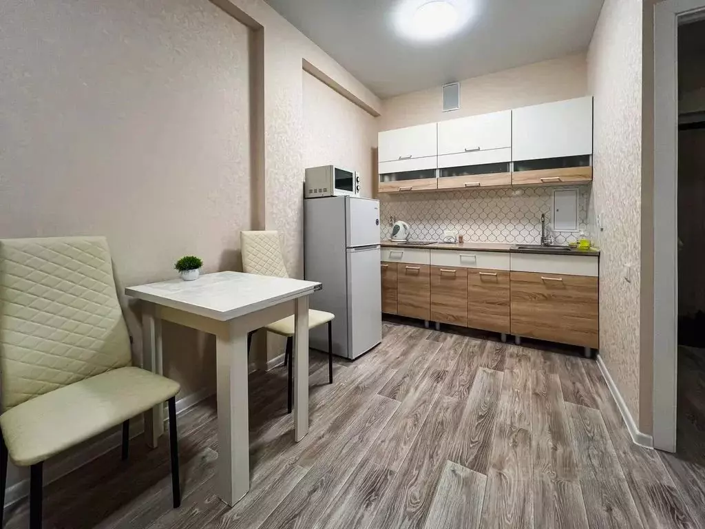 2-к кв. Татарстан, Набережные Челны ул. Академика Королева, 20Г (47.0 ... - Фото 2