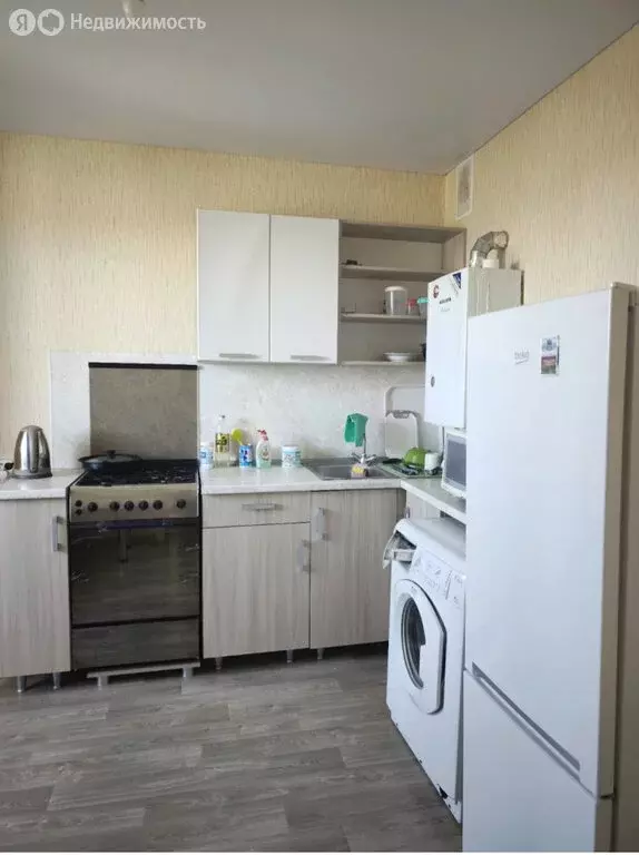 1-комнатная квартира: Чебаркуль, улица Карпенко, 2 (36 м) - Фото 1