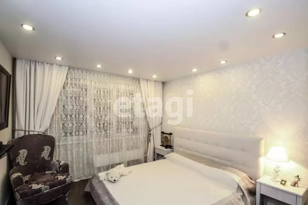 2-к кв. Тюменская область, Тюмень ул. 30 лет Победы, 148 (67.1 м) - Фото 2