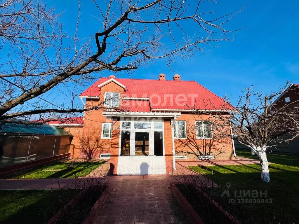 Дом в Самарская область, Ставропольский район, с. Ягодное Березовая ... - Фото 1