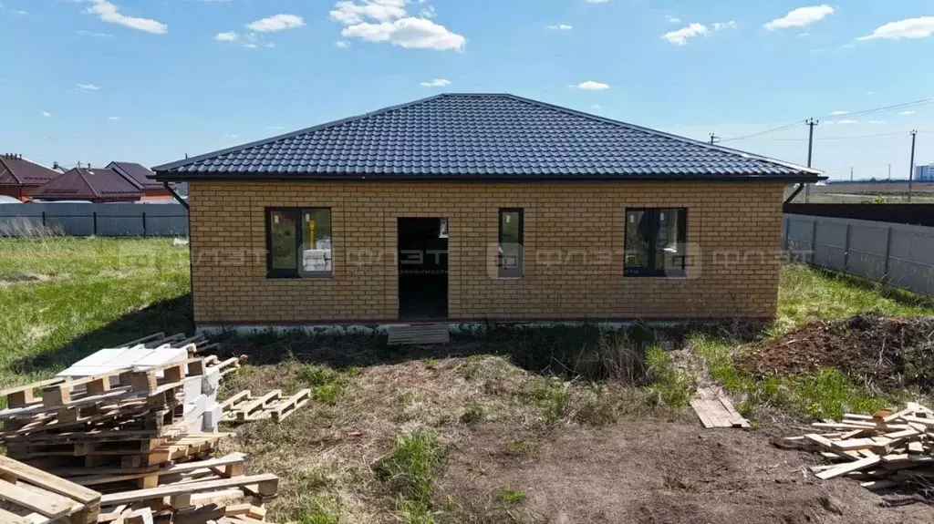 Дом в Татарстан, Тукаевский район, д. Азьмушкино, Подсолнухи мкр ул. ... - Фото 2