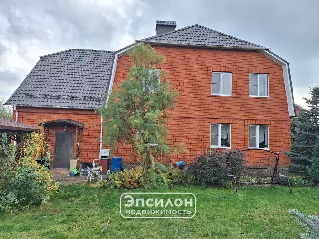 Дом в Хакасия, Абакан ул. Щетинкина (262 м) - Фото 1