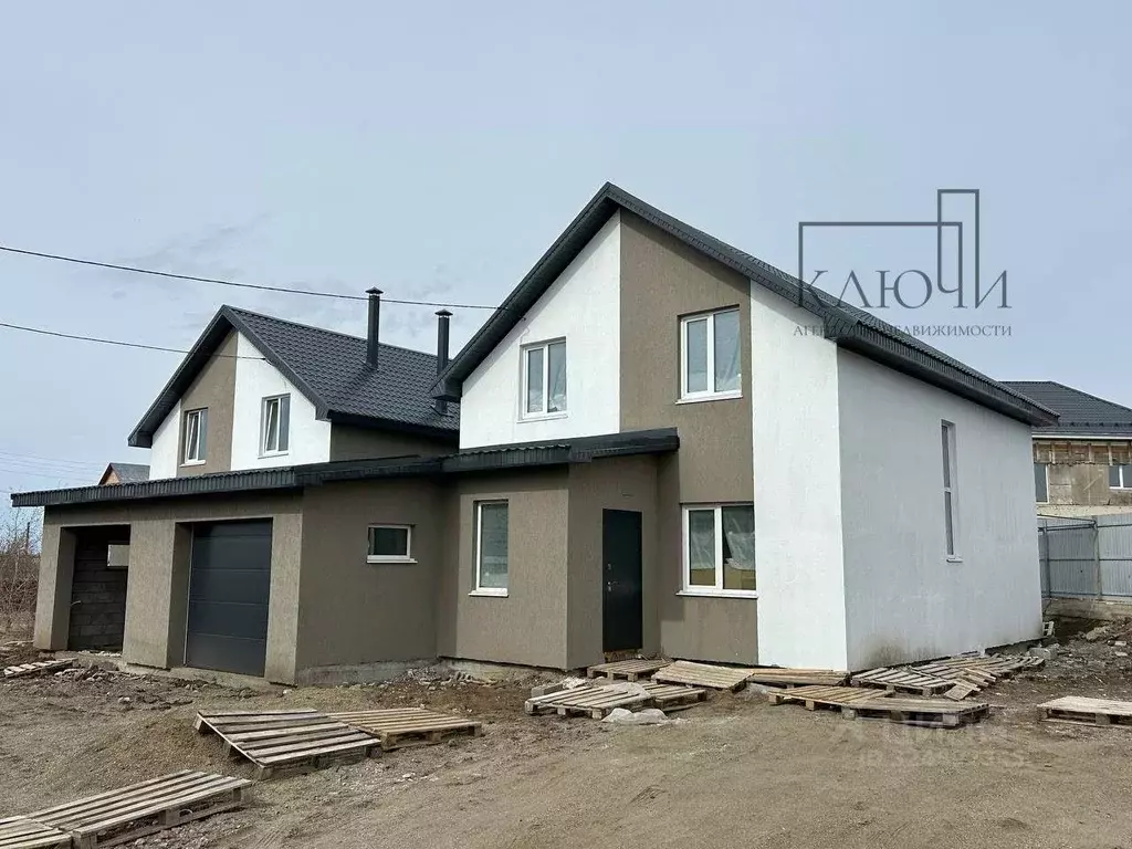 Дом в Челябинская область, Магнитогорск Бакинская ул., 49 (180 м) - Фото 1