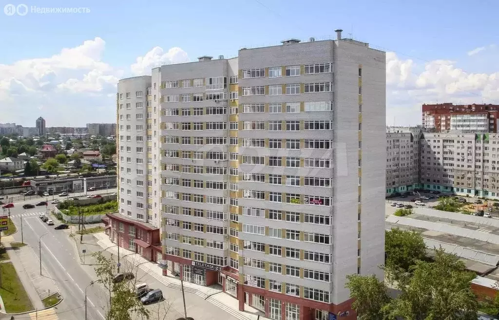 2-комнатная квартира: Тюмень, улица Максима Горького, 90 (92 м) - Фото 1