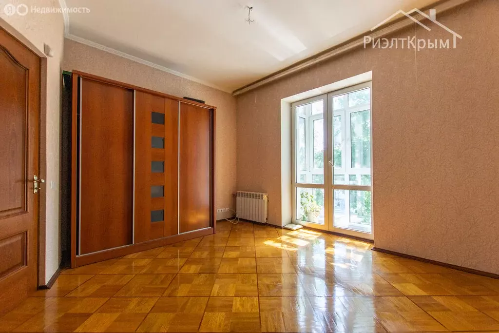 3-комнатная квартира: Симферополь, Севастопольская улица, 25 (74.3 м) - Фото 0