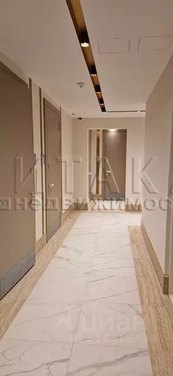 Студия Санкт-Петербург Петровский просп., 9 (24.0 м) - Фото 1